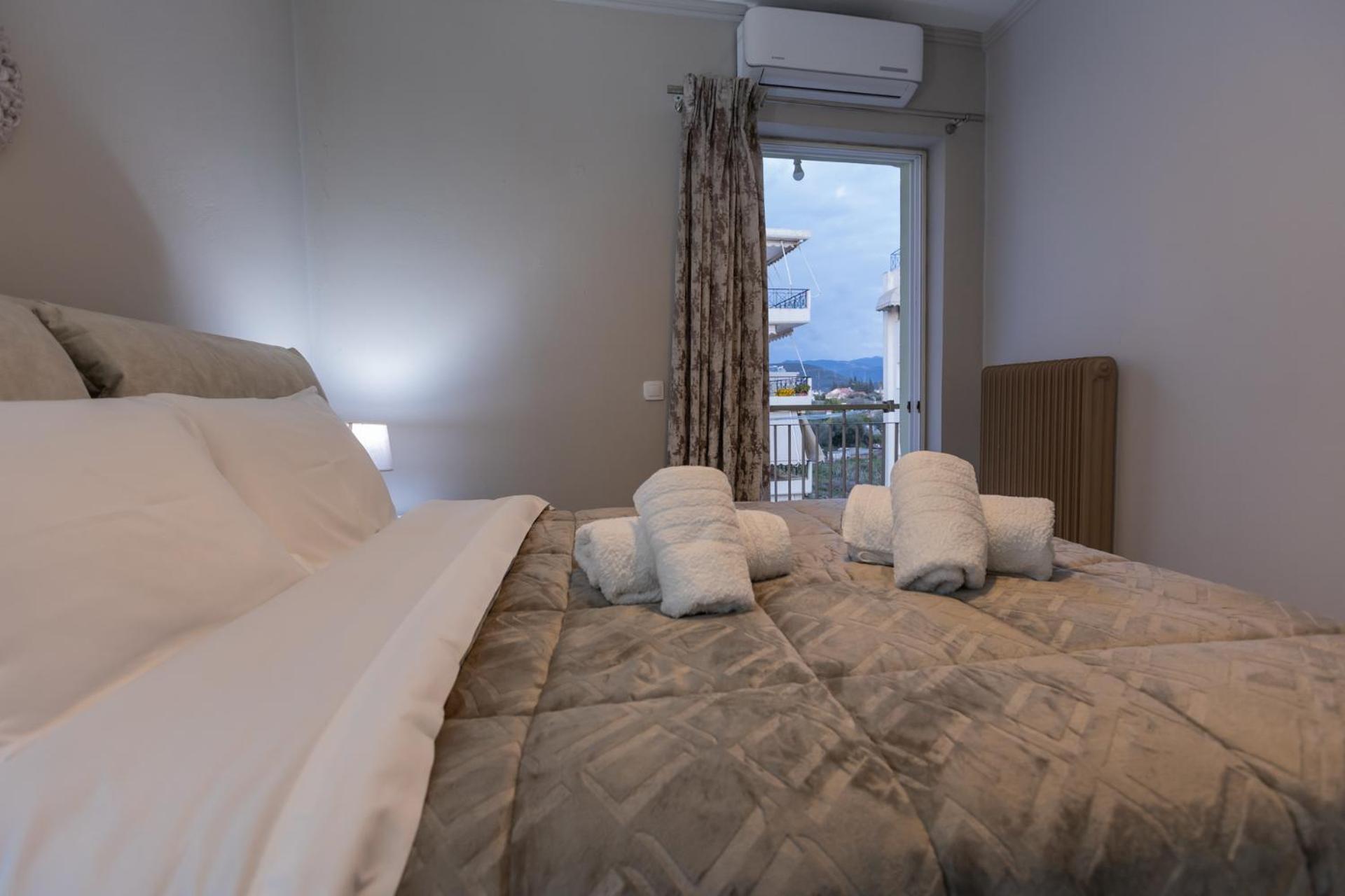Τριάρι Διαμέρισμα 2Ο Ορόφου Nafpaktos Esterno foto